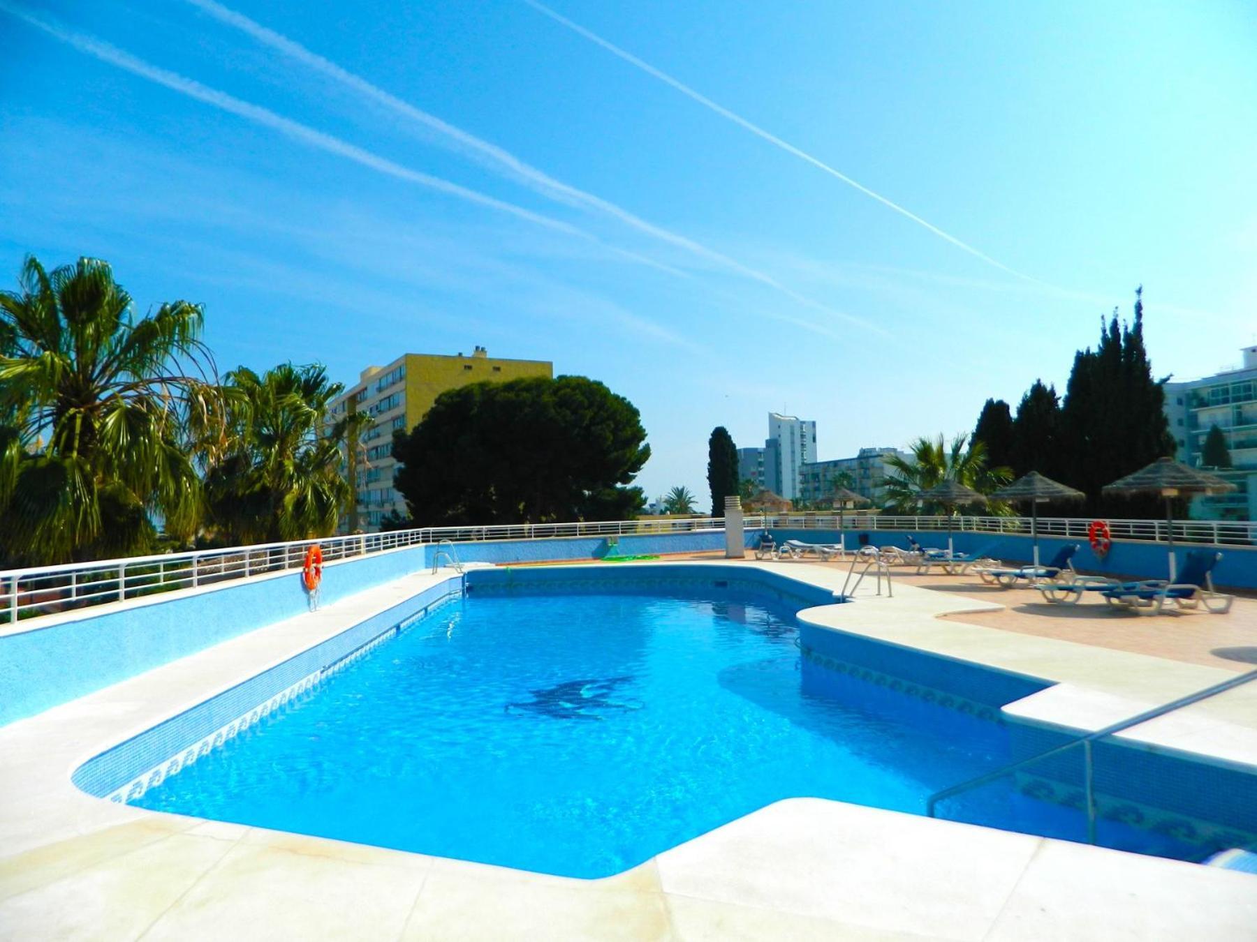 Skysea Benalmadena Puerto Marina Apartment Luaran gambar