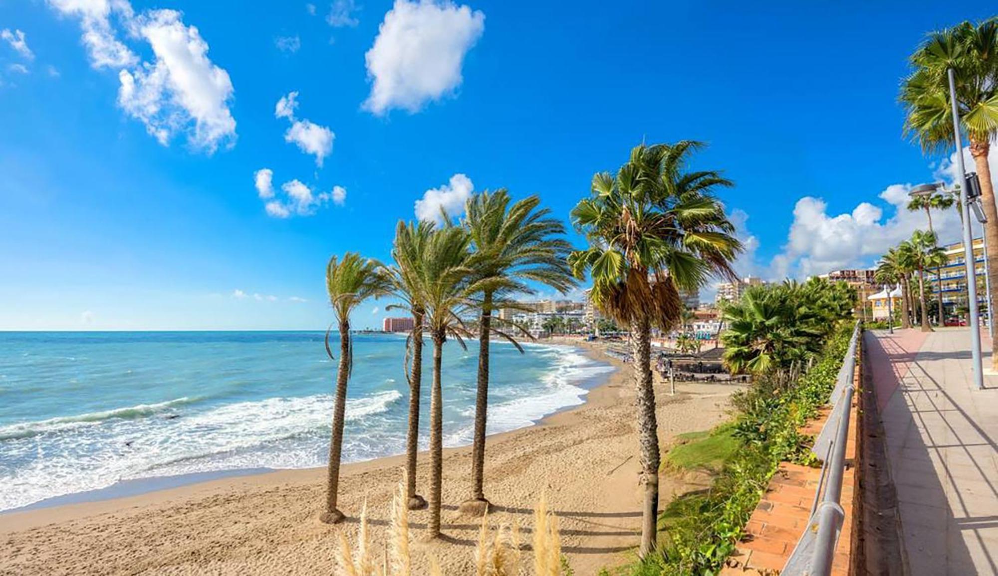 Skysea Benalmadena Puerto Marina Apartment Luaran gambar